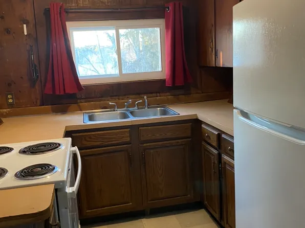 84 Island Rd, Millis, MA 02054