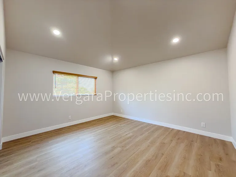 1136 Gian Dr — Photo 22