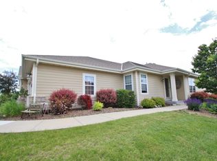 624 Belmont Dr, Watertown, WI