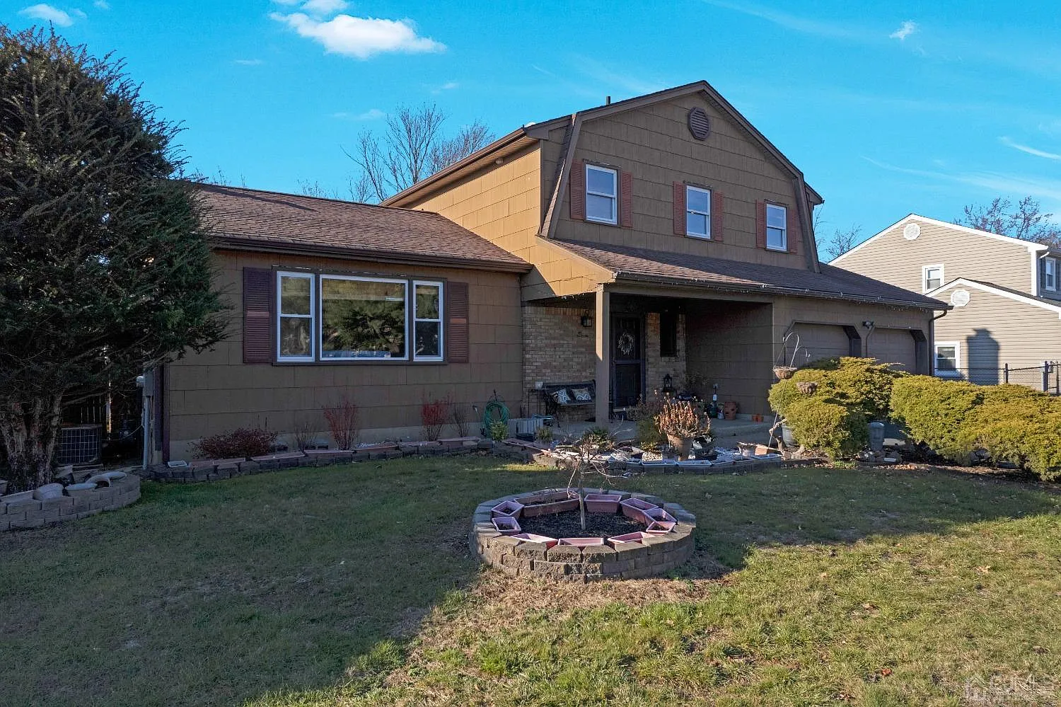 11 Canterbury Ln photo 1