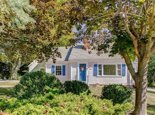 314 W Main Rd, Portsmouth, RI 02871