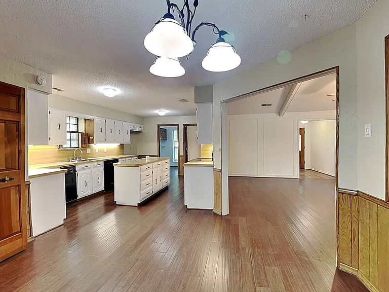 205 Woodpark Ln — Photo 8