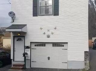 15 Lyons Aly, Pittston, PA 18640