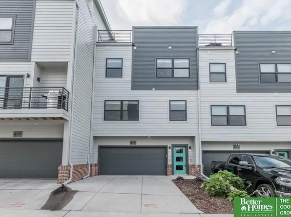 3103 Mayberry Plz, Omaha, NE 68154