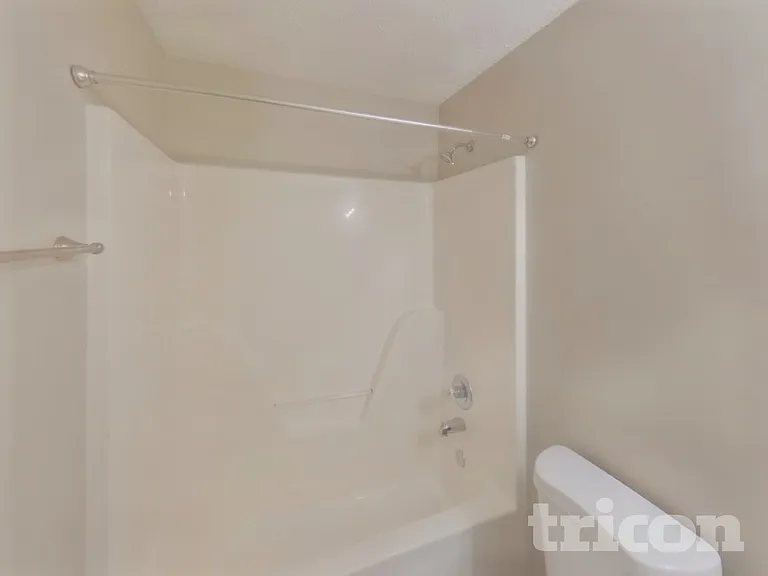559 Heartland Ln — Photo 15