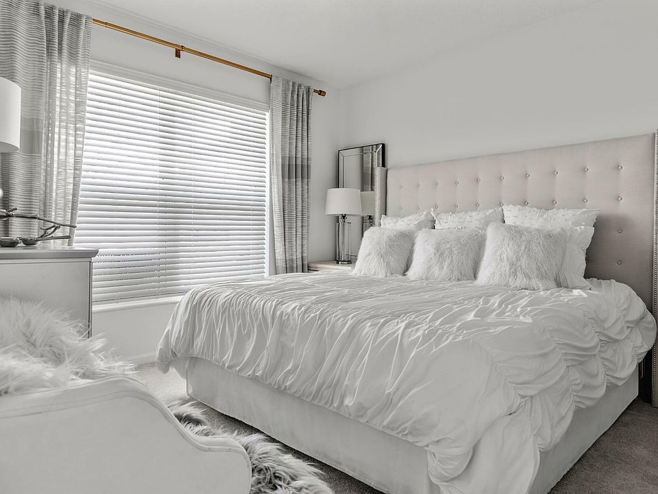 Horizon Wiregrass Ranch - Bedroom