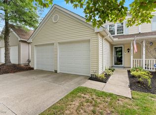 20903 Springfield Cir, Strongsville, OH 44149