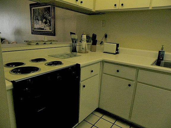 4th image of 770 Sundial Ct Unit 410