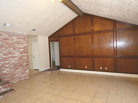 3rd image of 22206 Red River Dr