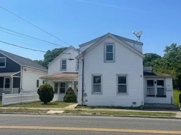 458-460 N Corona Avenue, Valley Stream, NY 11580