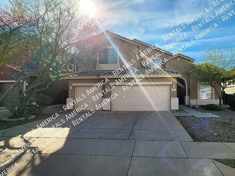 3117 W Espartero Way — Photo 2