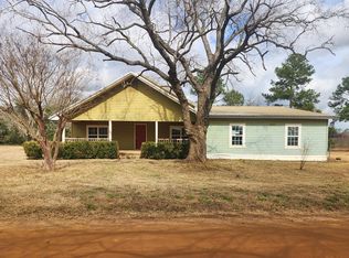 827 Bonnie Tuk Rd, Moultrie, GA 31768