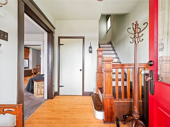 3rd image of 203 Lenox Ave