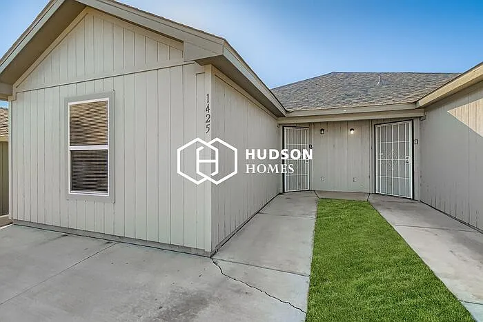 3 bed, 2.0 bath, 980 sqft, $975 — Photo 3