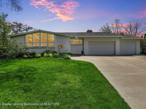 4425 Mar Moor Dr, Lansing, MI 48917