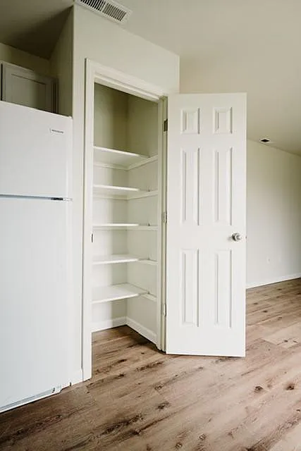 2 bed, $1,500 — Photo 2