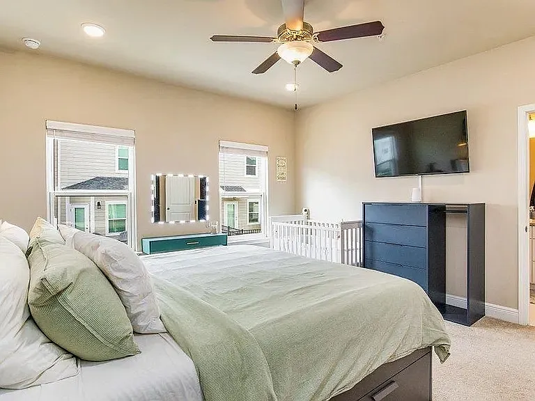 9820 Nature Creek Blvd — Photo 7