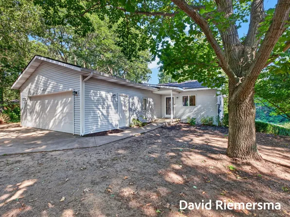 14254 Green St, Grand Haven, MI 49417