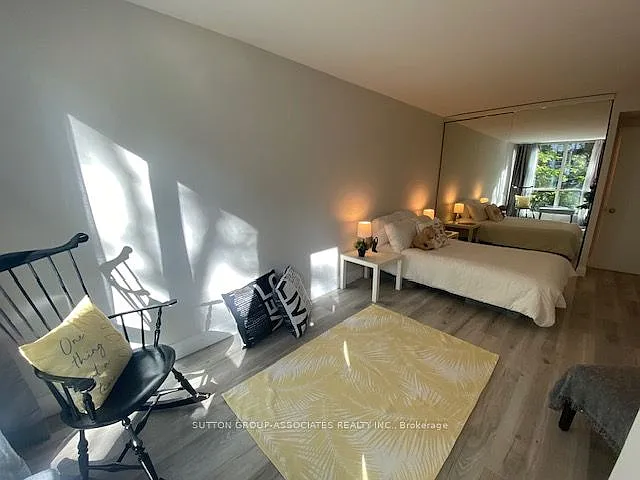 95 Prince Arthur Ave #327 — Photo 14