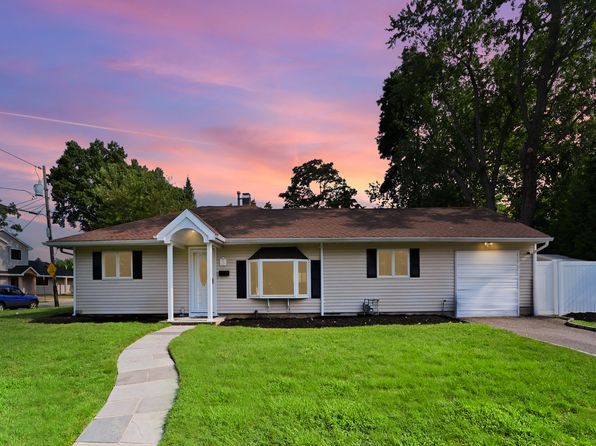 10 Roy Ave