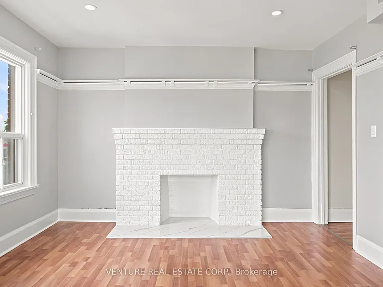 1228 Saint Clair Ave W #3 — Photo 11