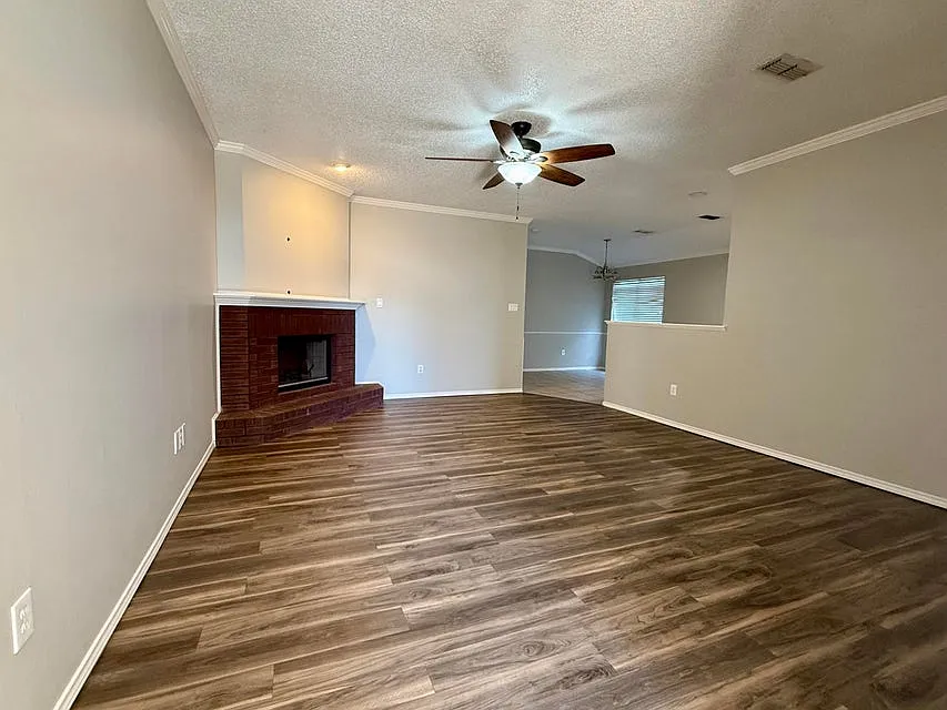 3 bed, 1767 sqft, $1,775 — Photo 2