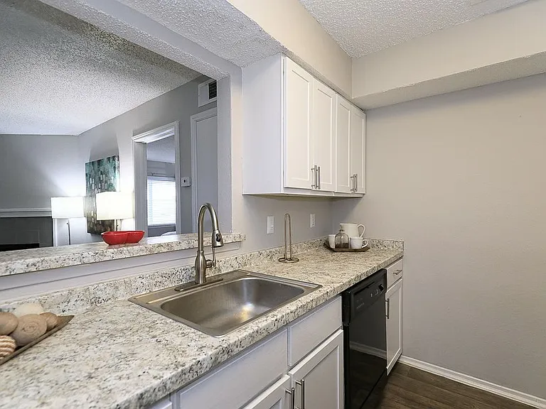 City Summit Apartments — Photo 70