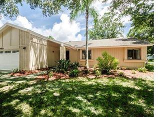 460 Oxford Rd, Palm Harbor, FL 34683