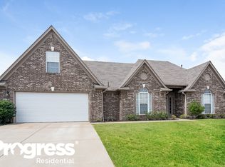 8333 Pinnacle Dr, Southaven, MS 38672