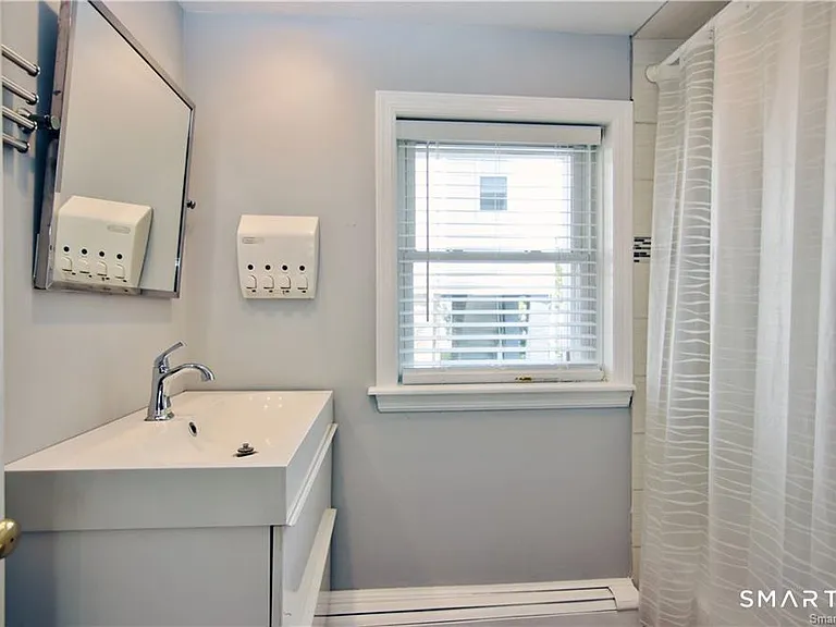 7 Bible St #1 — Photo 12