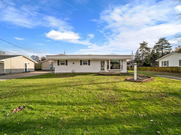 4619 Village St, Erie, PA 16506