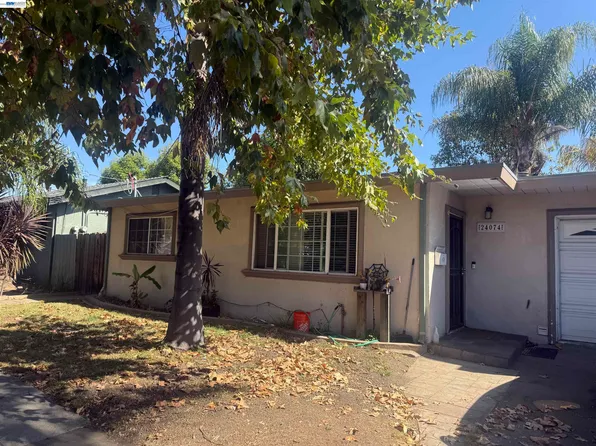 24074 Dotson Ct, Hayward, CA 94544