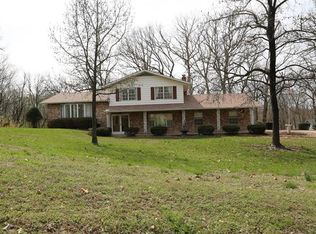 5504 Butler Hill Rd, Saint Louis, MO 63128