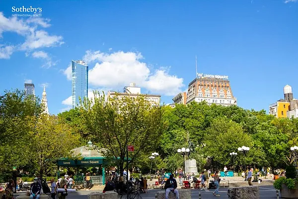 Rented by Sotheby's International Realty | media 10