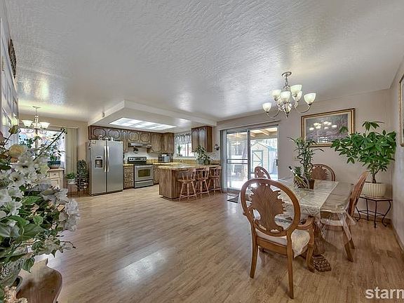 3rd image of 3784 Forest Ave
