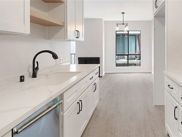 1750 Camino Palmero St #538 — Photo 34