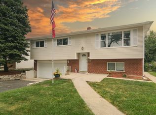 117 S Evergreen Ave, Addison, IL 60101