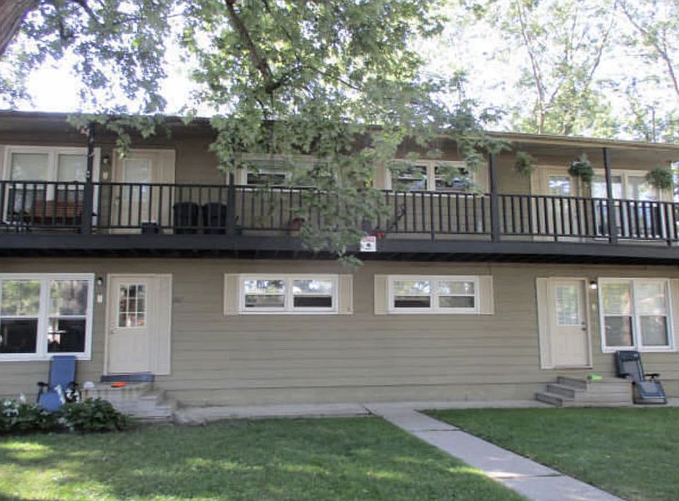 Front View
