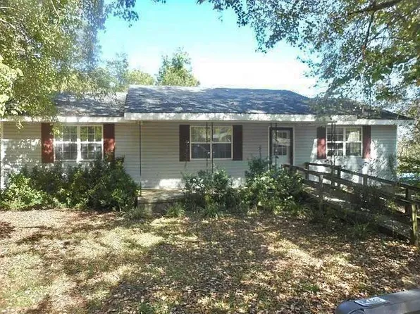 45 Baker Hill Ln, Bolivar, TN 38008