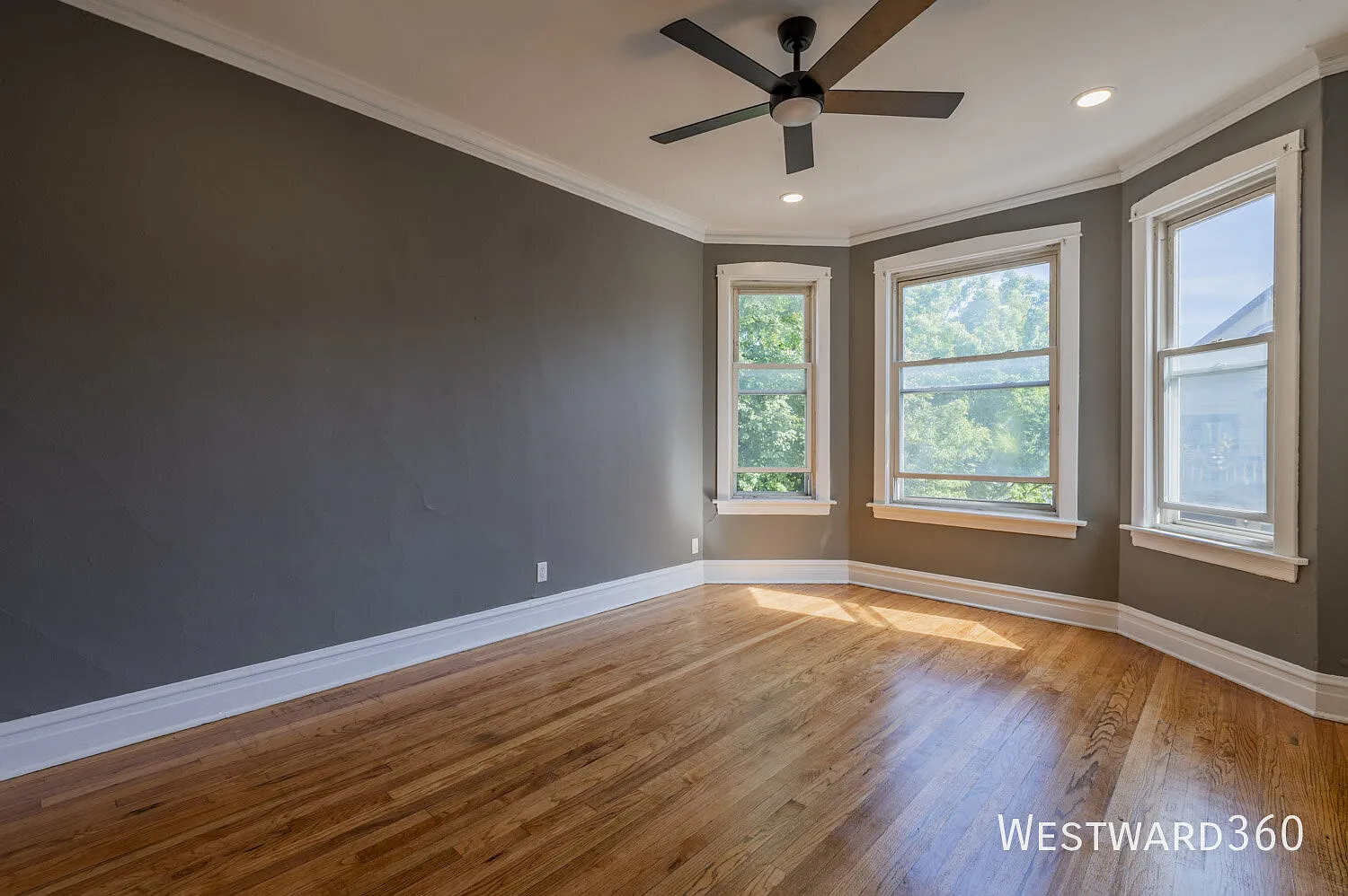 Available Now! Main Floor 2bd/1bth + Attic With 1bd/1bth — Photo 3