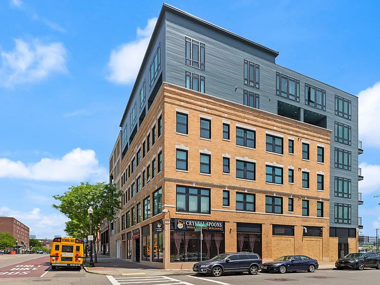 1950 Washington St #2G — Photo 1