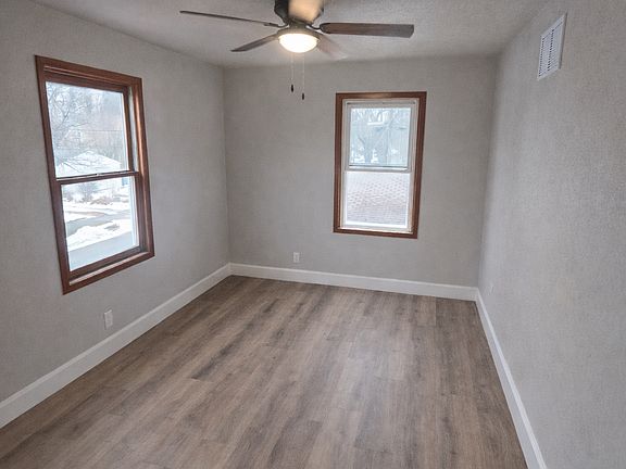 4th image of 938-940 5th Ave S #3