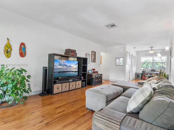 20 Park Dr APT 6, Bal Harbour, FL 33154