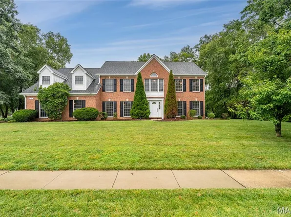 126 Fairwood Hills Rd, O Fallon, IL 62269