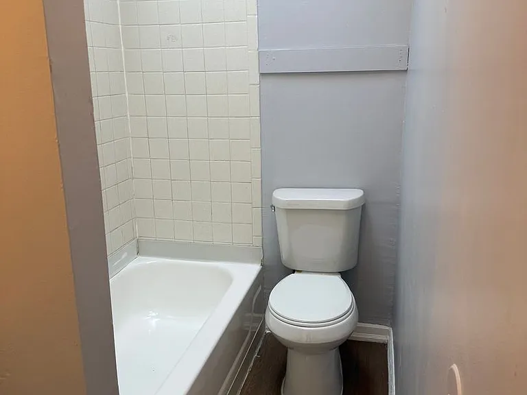 5753 N Beechwood St — Photo 15