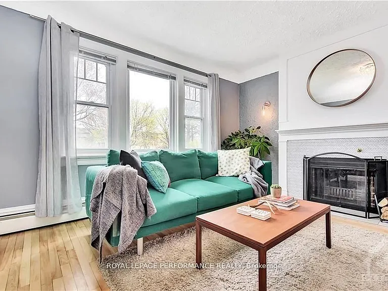 48 Hawthorne Ave — Photo 4