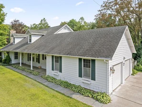 102 Tracy Rd, Waverly, NY 14892