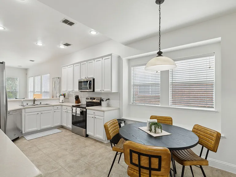 8824 Tyler Dr — Photo 13