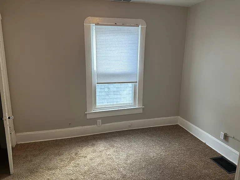 334 N Holmes Ave — Photo 8