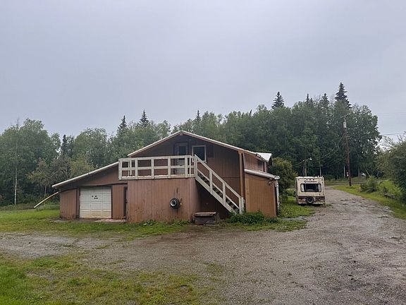 2nd image of 362 Old Chena Hot Springs Rd
